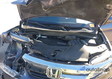 2020 Honda Pilot 2Wd Touring 8 Passenger z USA, uszkodzony, nr VIN 5FNYF5H97LB007227